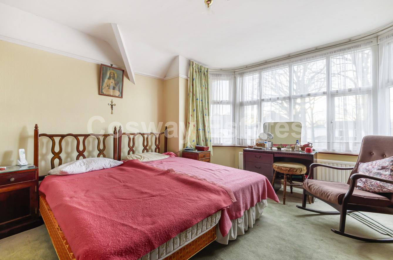 Parkside, Mill Hill